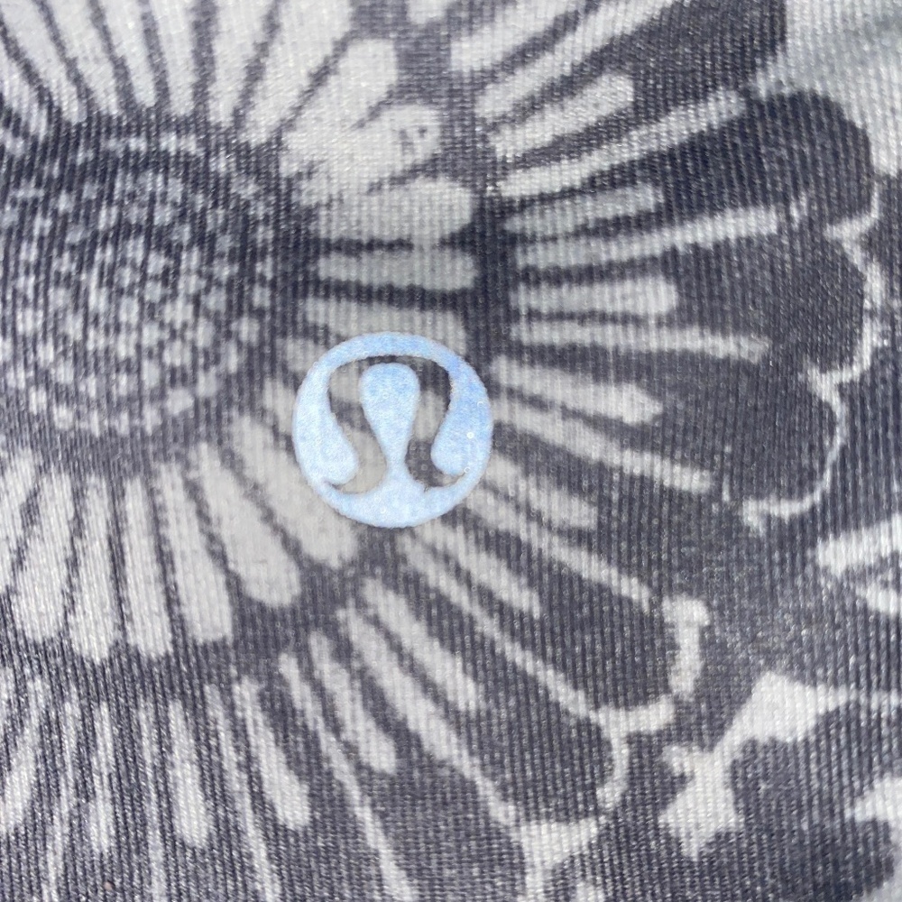 Lululemon Wunder Under Beachy fossil floral Cropped Leggings Size 2 - Picture 3 of 8